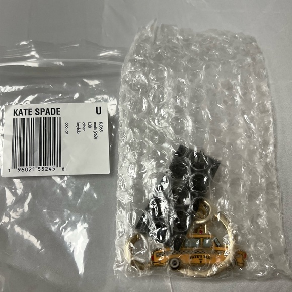 Kate Spade Taxi Keychain, New with tag - Picture 10 of 11